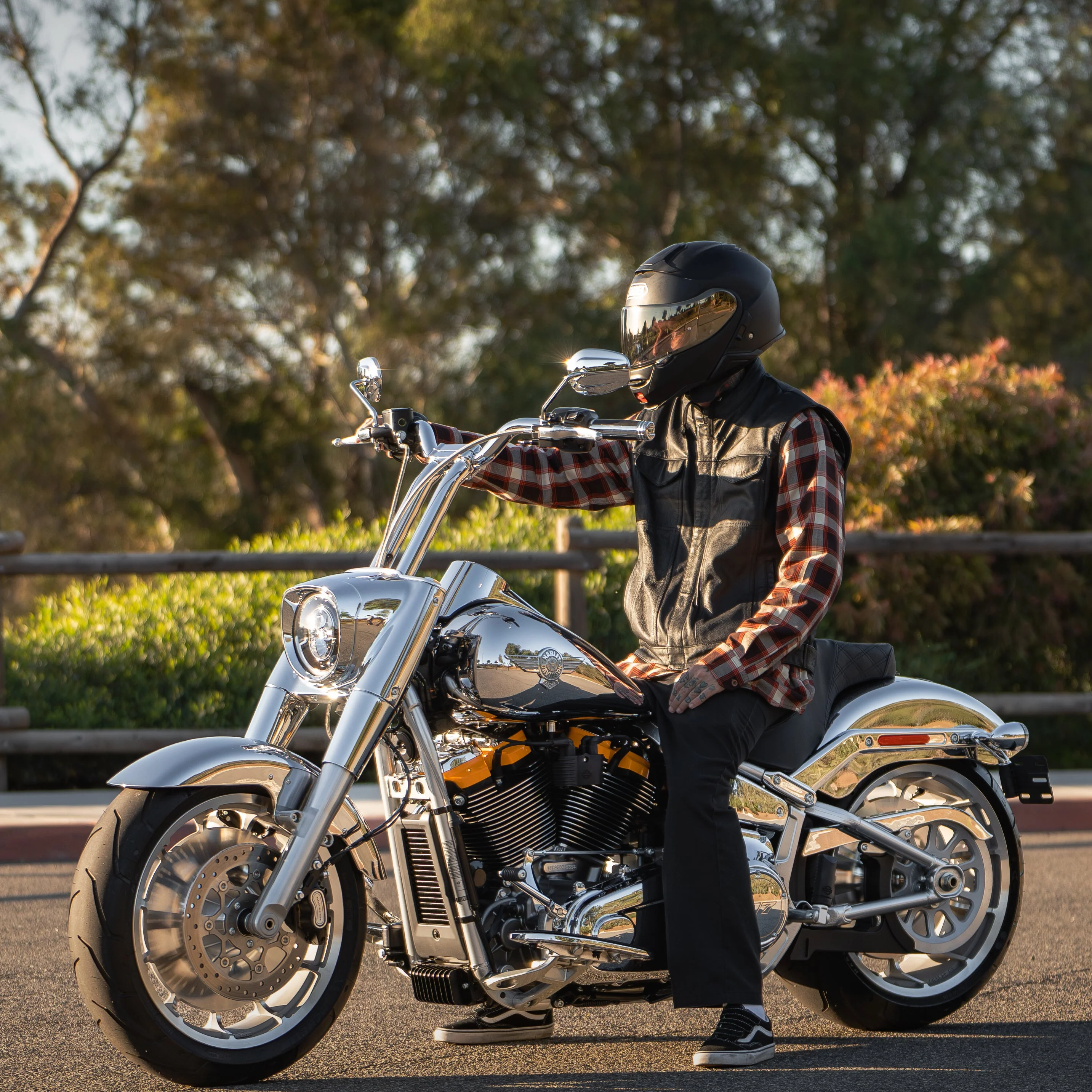 Low Bend Big Daddy 1.5 Pullback Riser &  Moto Bar Kit for 2025-2026 FAT BOY -  (Classic Chrome) - Image 24
