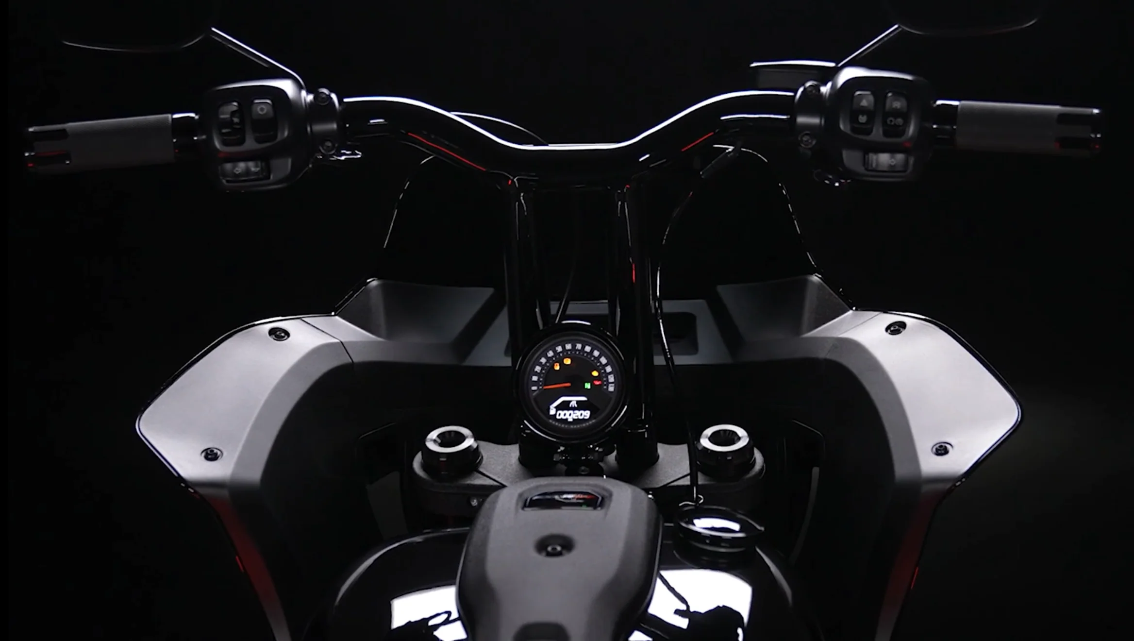 2025-2026 LOW RIDER ST - Big Daddy 1.5 MX-T Bars with Round Gauge Relocation Mount - Image 3
