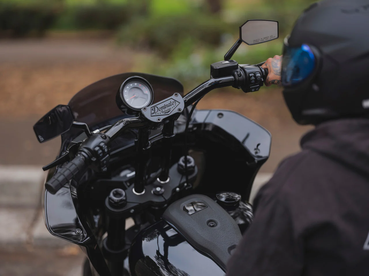 PULLBACK RISER & 1 1/4" LOW BEND MOTO BAR FOR 2022-2024 LOW RIDER S (INCLUDES ROUND GAUGE RELOCATION MOUNT) - Image 12