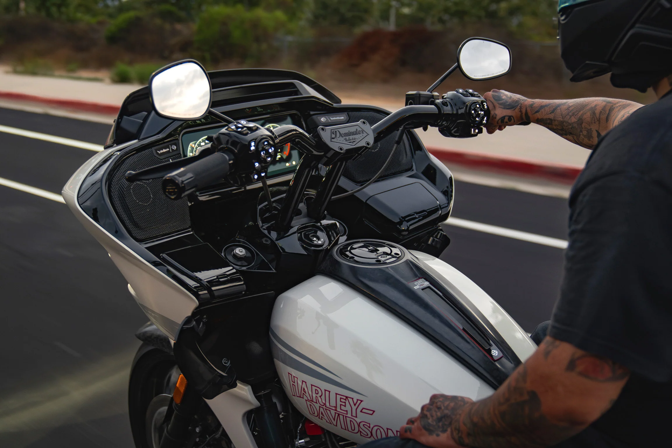 Pullback Riser & 1 1/4" Low Bend Moto Bar Combination for 2023 CVO & 2024-2026 Road Glide Models (Gloss Black) - Image 9