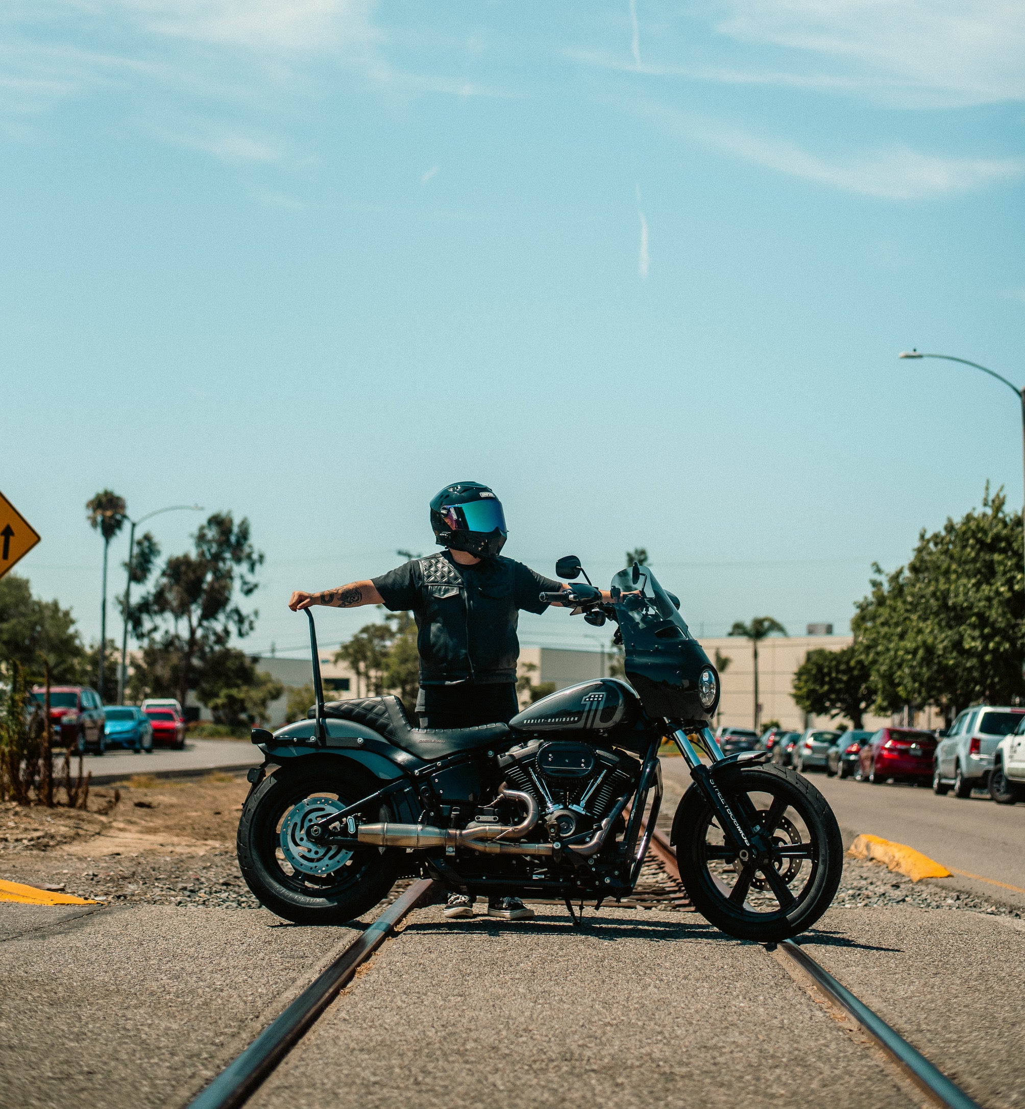 GRIMS PULLBACK RISER & 1 1/4" MOTO BAR COMBINATION KIT FOR 2018-2024 STREET BOB - Image 4