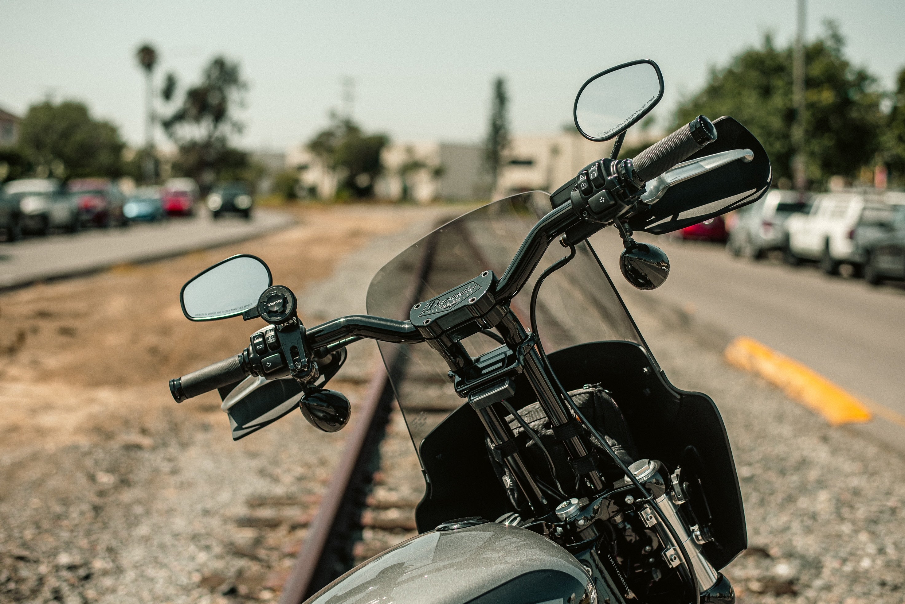 GRIMS PULLBACK RISER & 1 1/4" MOTO BAR COMBINATION KIT FOR 2018-2024 STREET BOB - Image 6