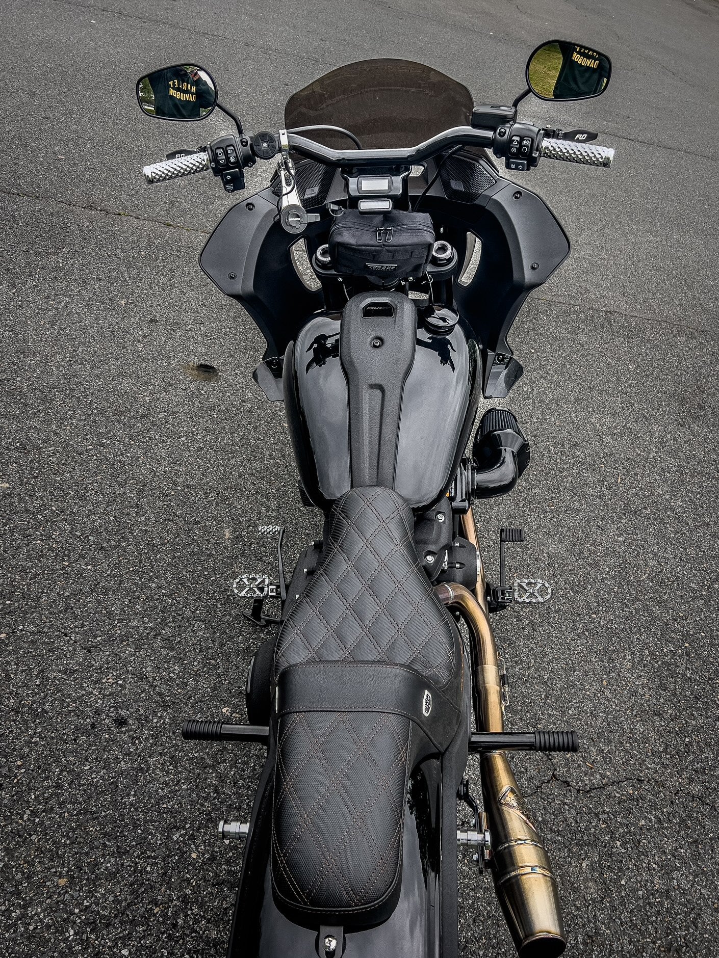 Mint _Vicla's 14” MX-T Bars and digital gauge relocation mount kit for 2022-2024 Low Rider ST - Image 2