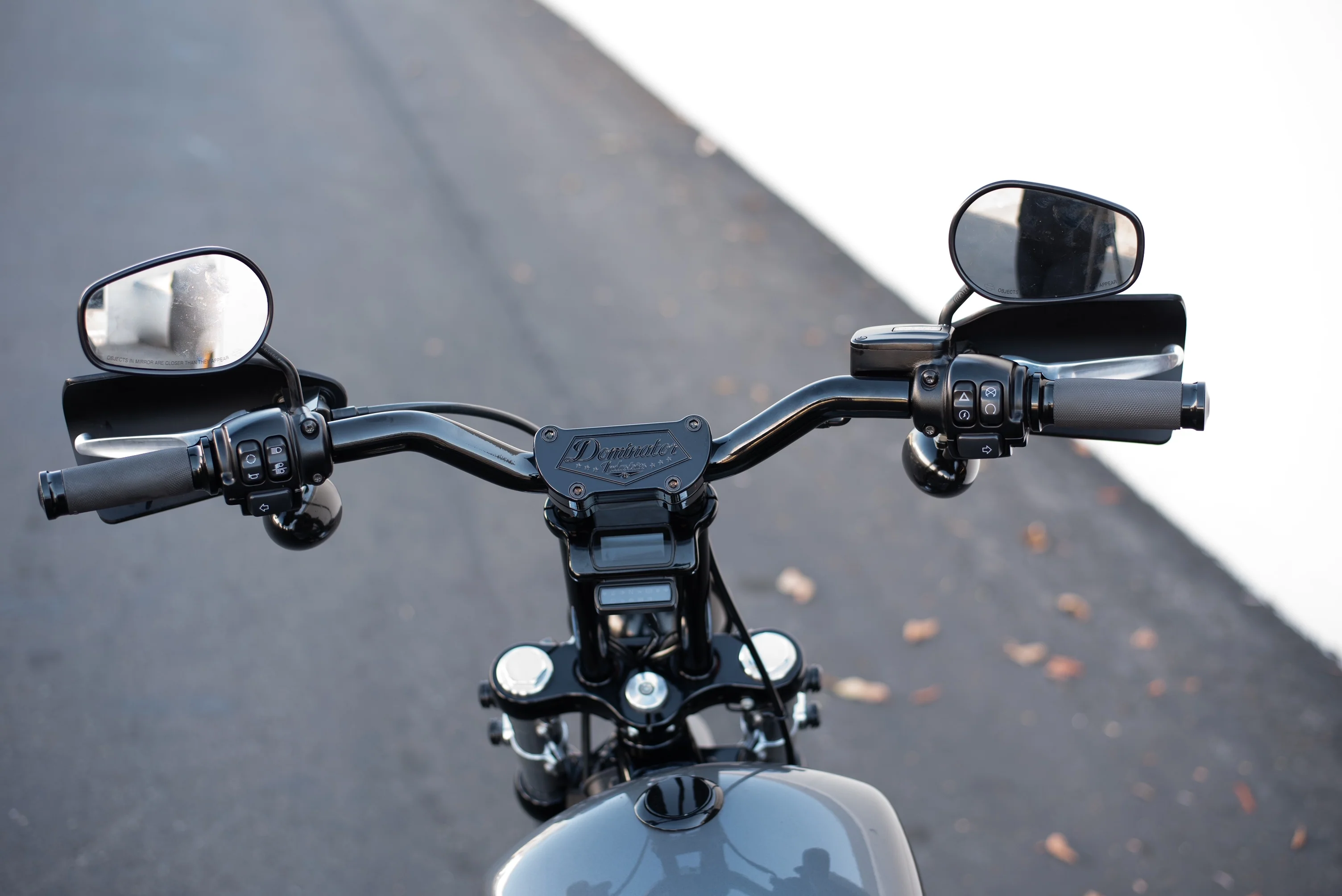 Dominator Pullback Riser & 1 1/4" Moto Bar Combination All In One Kit for 2018-2024 Street Bob (Gloss Black) Digital Gauge Mount Included. - Image 7