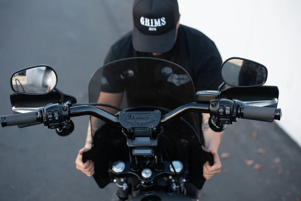 Pre-Wired Dominator Pullback Riser & 1 1/4" Moto Bar Combination for 2011-2024 Street Bob (Gloss Black) - Image 4
