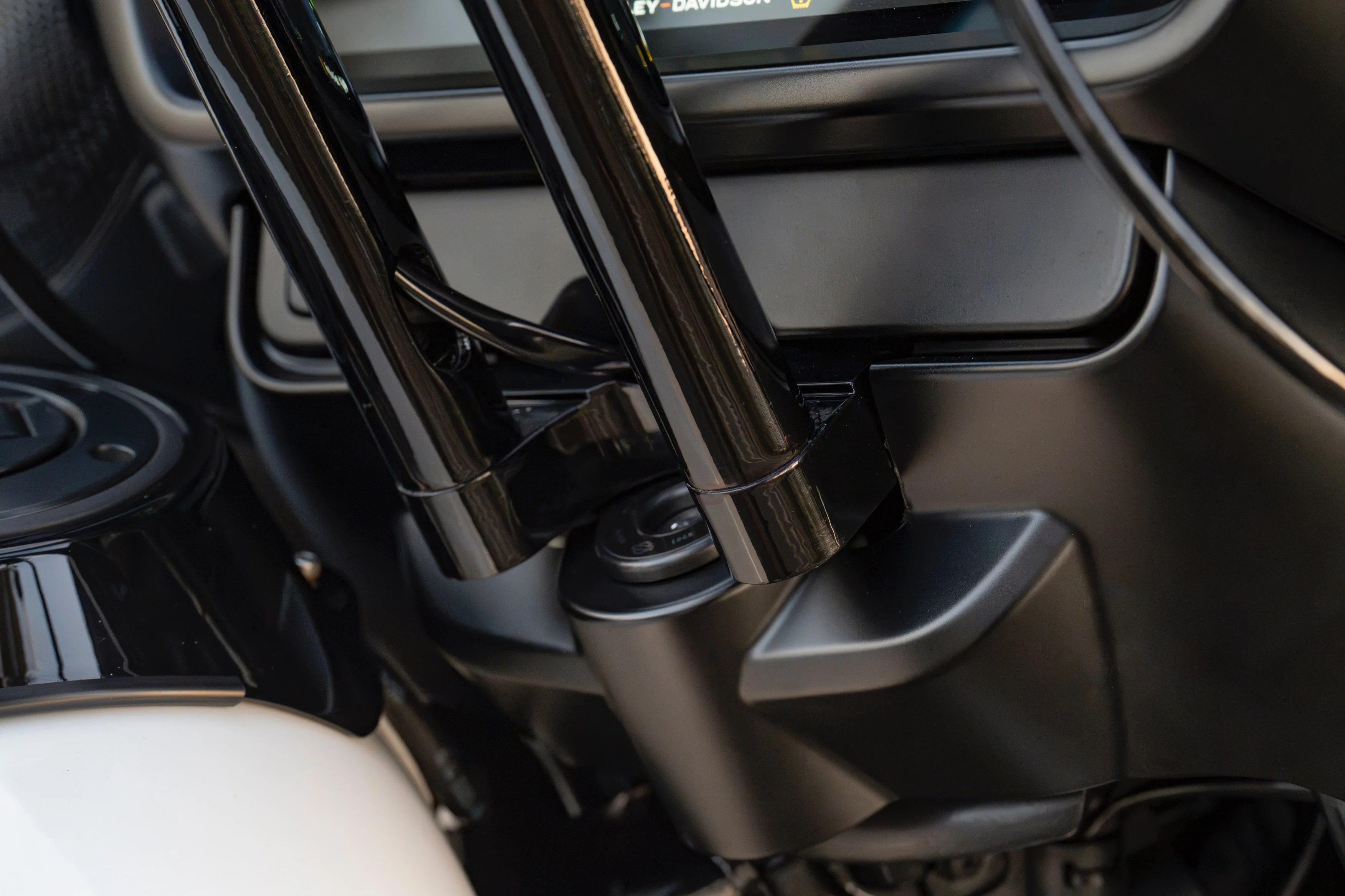 Pullback Riser & 1 1/4" Low Bend Moto Bar Combination for 2008-2013  Street Glide Models (Gloss Black) - Image 11