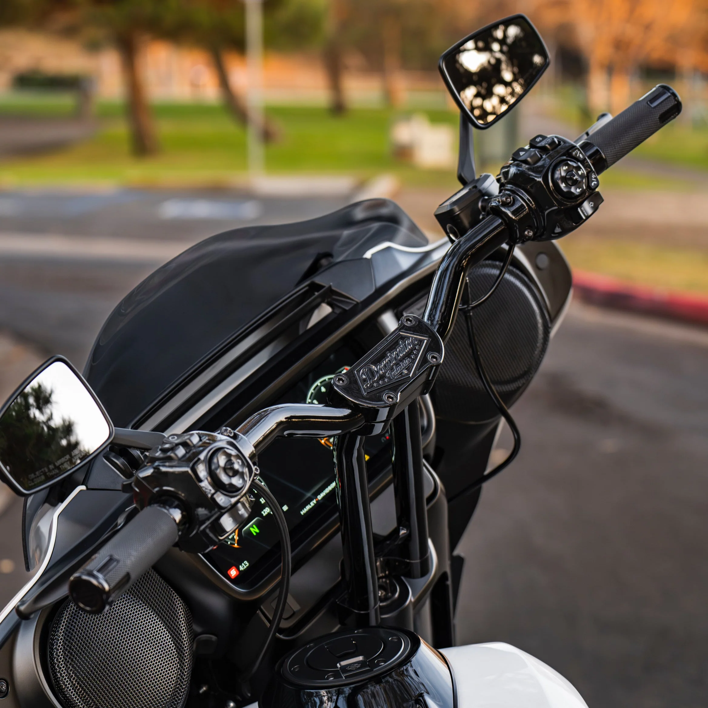 Pullback Riser & 1 1/4" Low Bend Moto Bar Combination for 2008-2013  Street Glide Models (Gloss Black) - Image 12