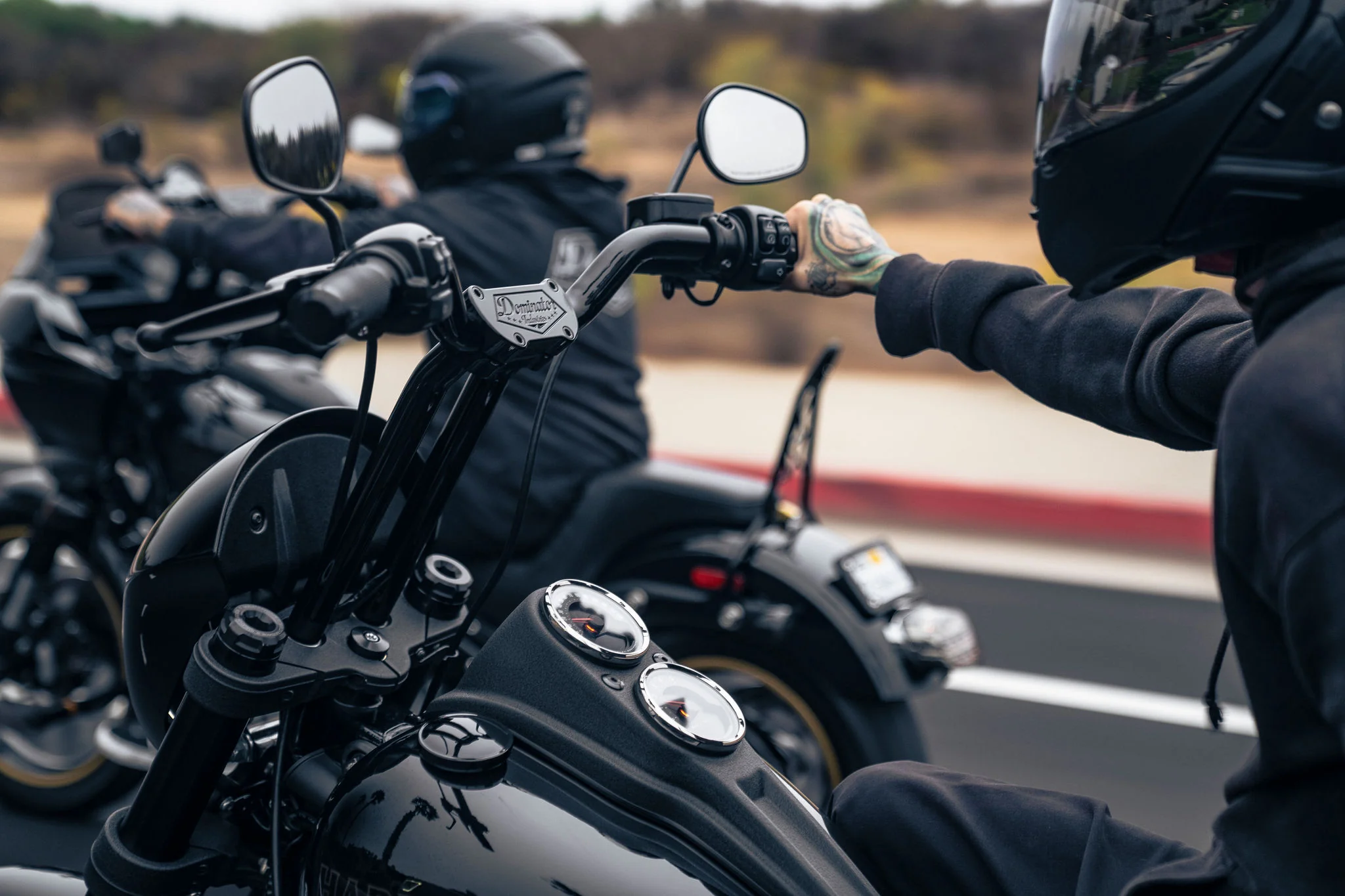 Dominator Pullback Riser & 1 1/4" Mid Bend Moto Bar Combination All In One Kit for 2020-2021 Low Rider S (Gloss Black) - Image 3