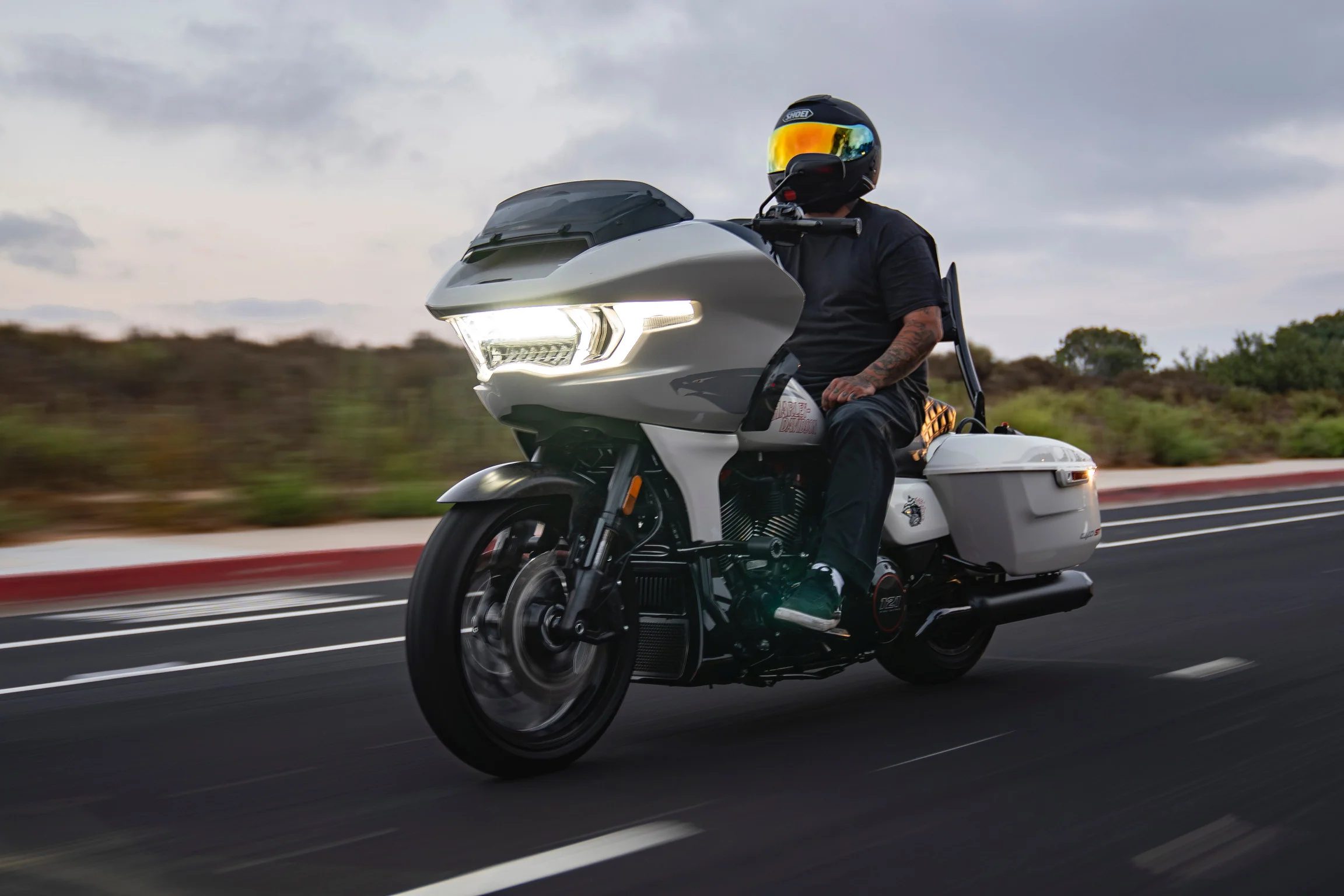 Pullback Riser & 1 1/4" Low Bend Moto Bar Combination for 2023 CVO & 2024-2026 Road Glide Models (Gloss Black) - Image 14