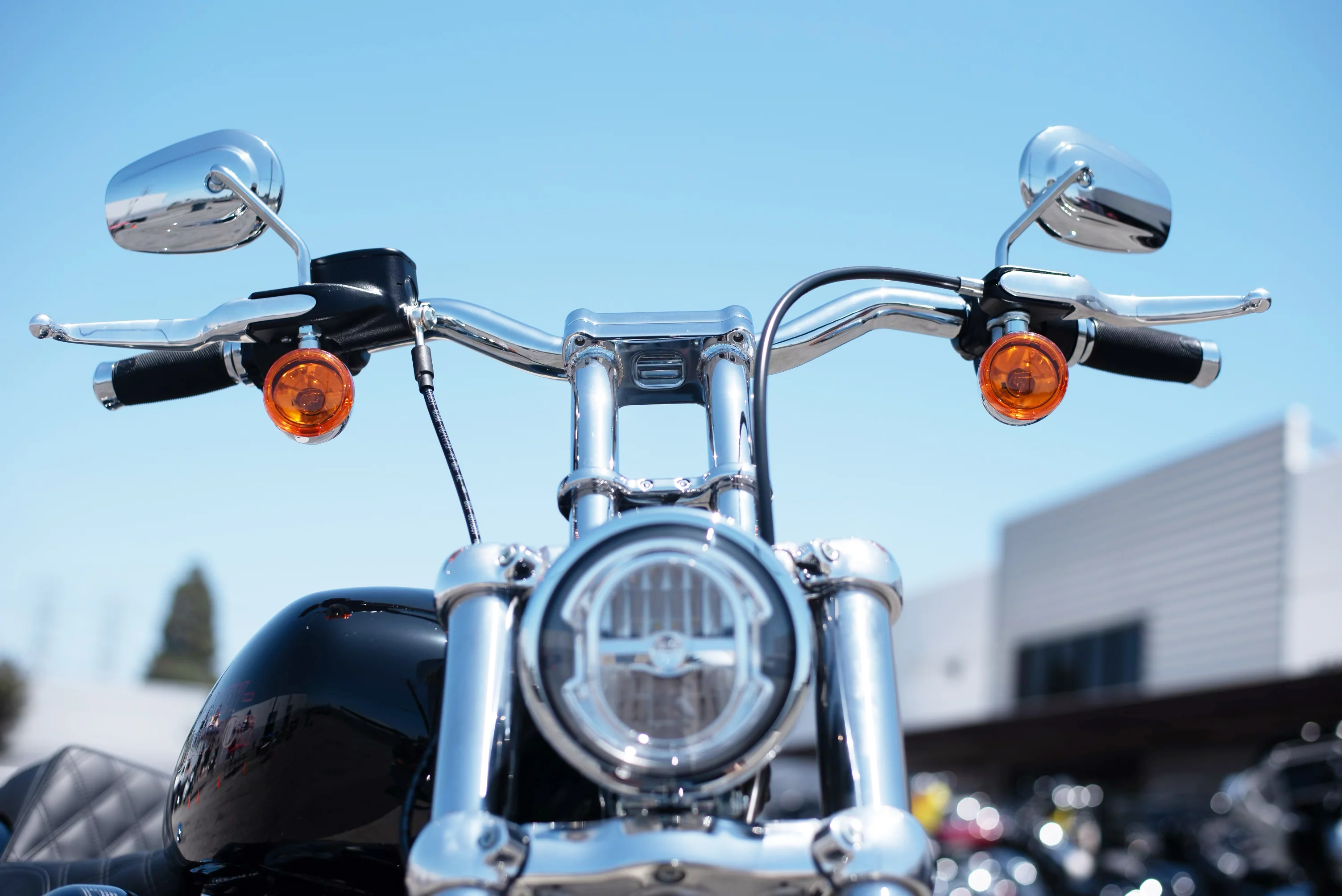Pullback Riser & 1 1/4" Moto Bar Combination for 1996-2024 Heritage Classic (Classic Chrome) - Image 3