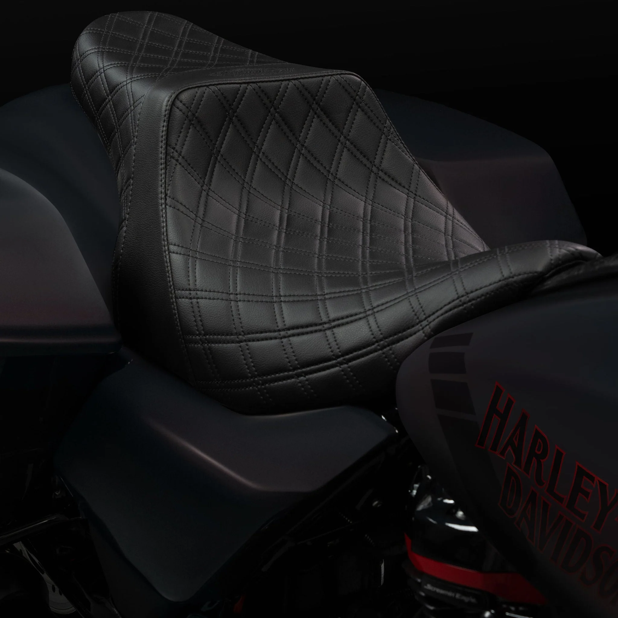 Standard Reach Double Diamond Stealth-Grip™ Premium 2-Up Saddle for the 2024-2026 Road Glide - Image 13