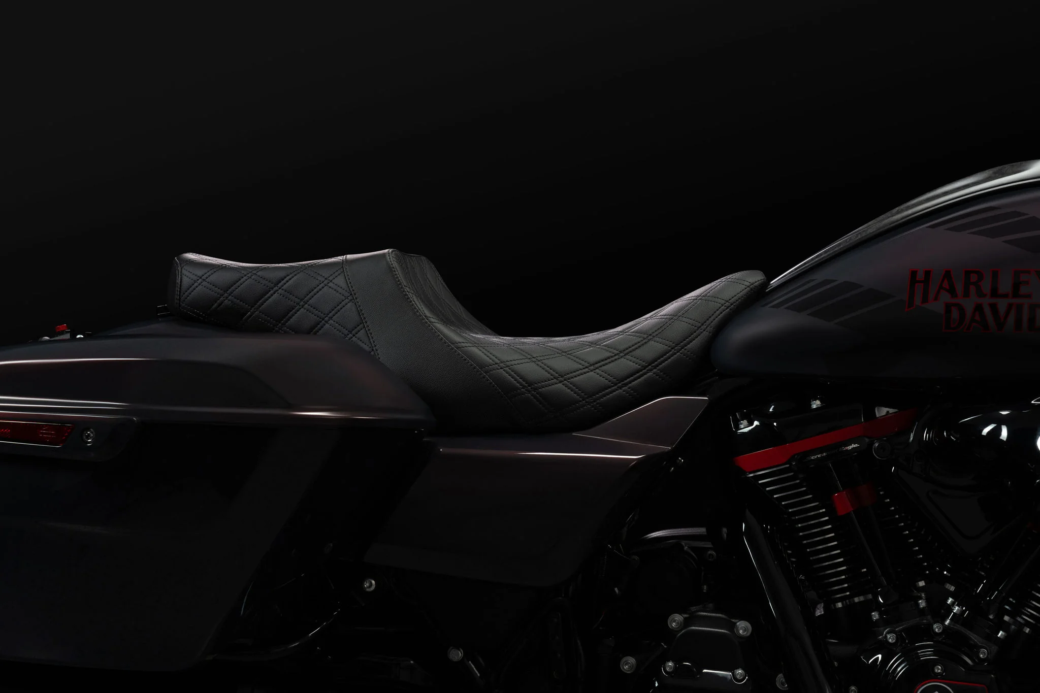 Standard Reach Double Diamond Stealth-Grip™ Premium 2-Up Saddle for the 2024-2026 Road Glide - Image 3