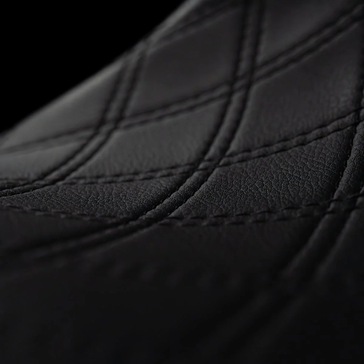 Stealth-Grip™ Premium 2-Up Double Diamond Saddles for 2006-2017 Dyna - Image 5