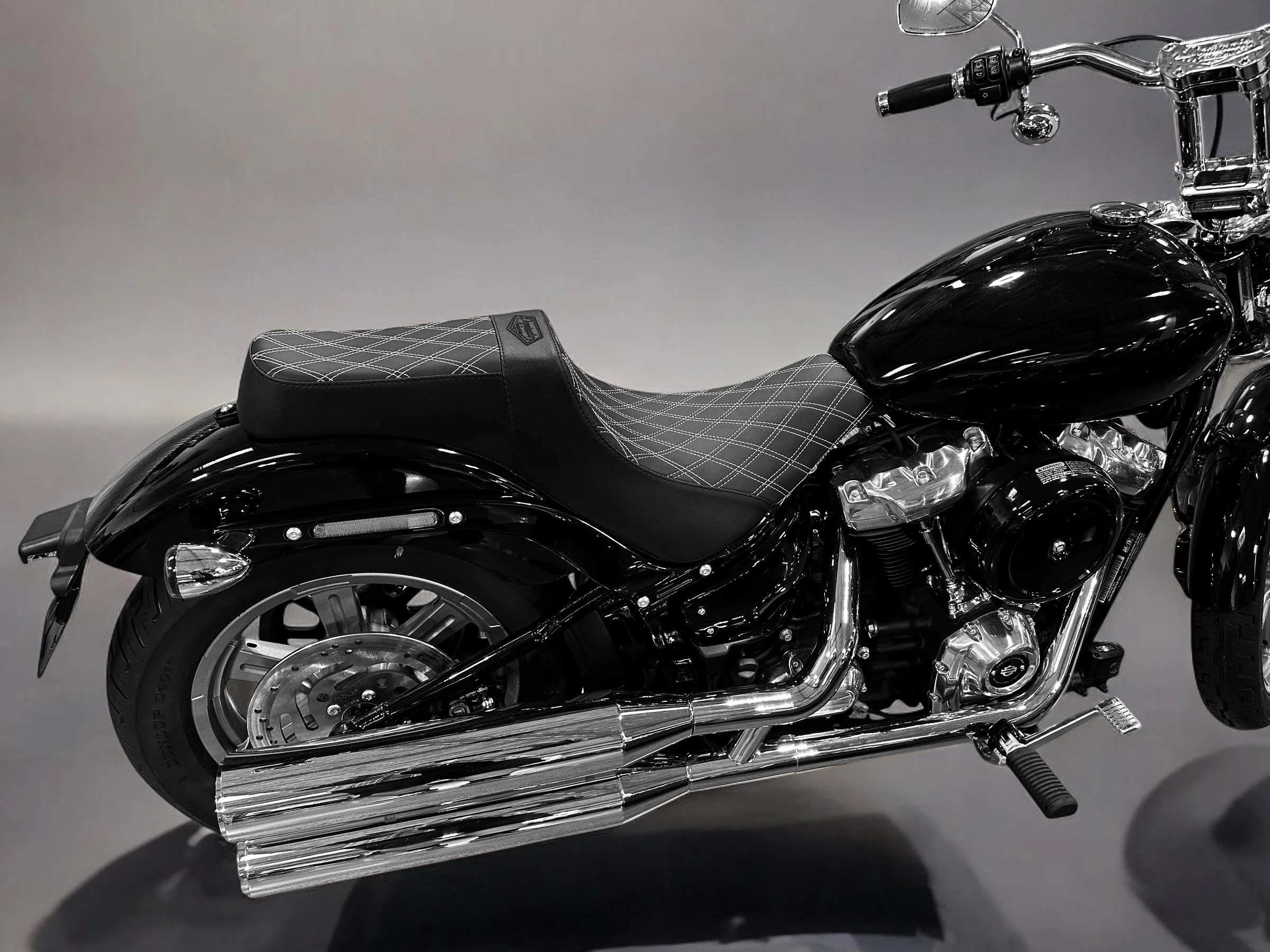 Stealth-Grip™ Premium 2-Up Double Diamond Saddles for 2018-2026 Softail Standard Models - Image 8