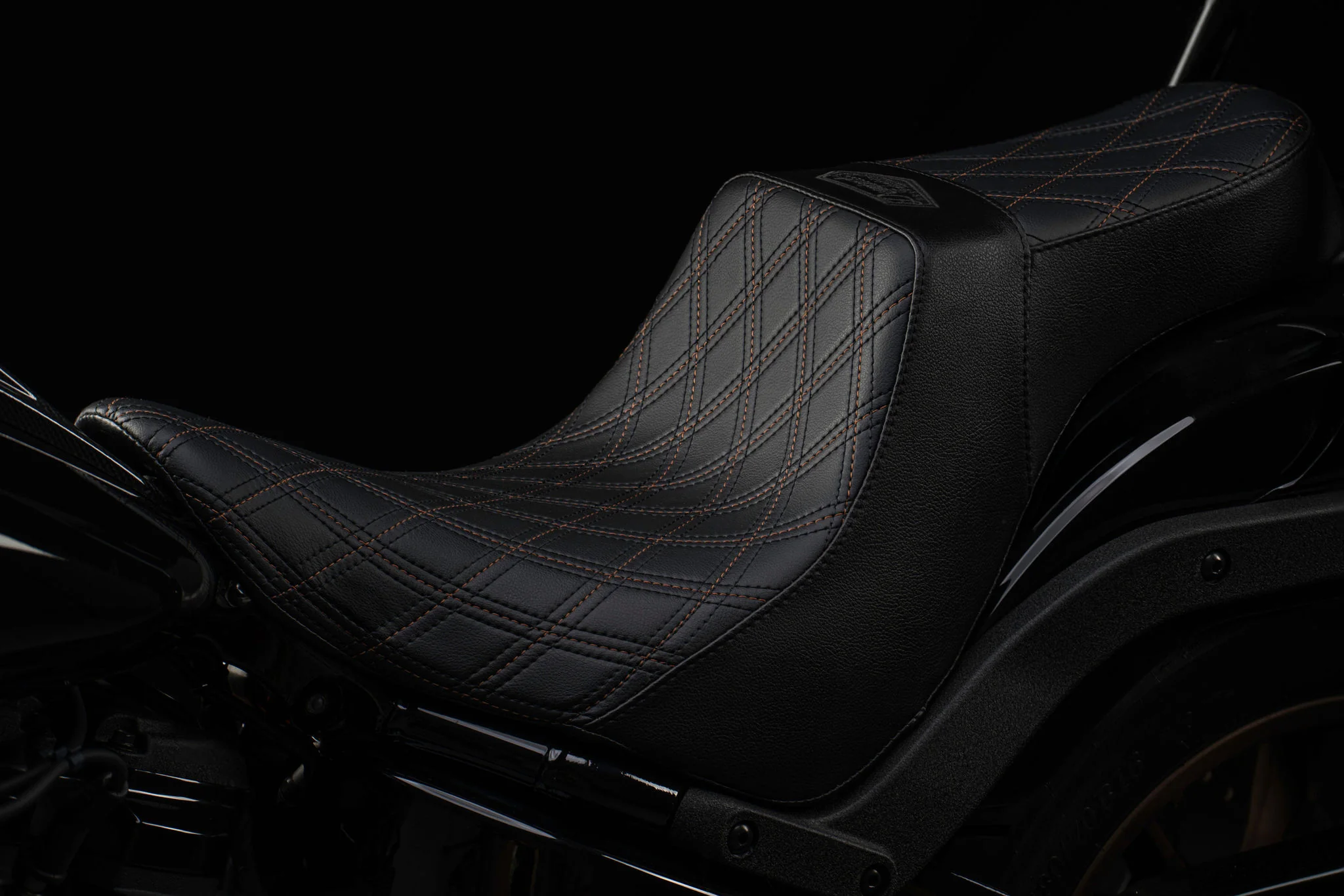 Triple Diamond™ 2-Up Seat & Sissy Bar Combo with 100% Matching Back Rest Pad For 2020-2026 Low Rider S & ST - Image 5