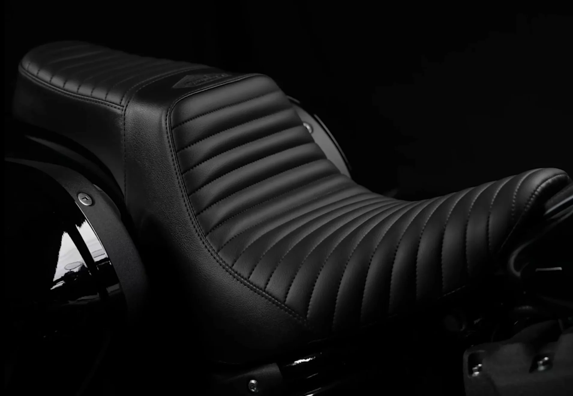 Tuck & Roll Stealth-Grip™ Premium 2-Up Saddles for 2020-2026 Low Rider S & ST - Image 4